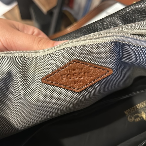 Black leather Fossil purse - Picture 9 of 9